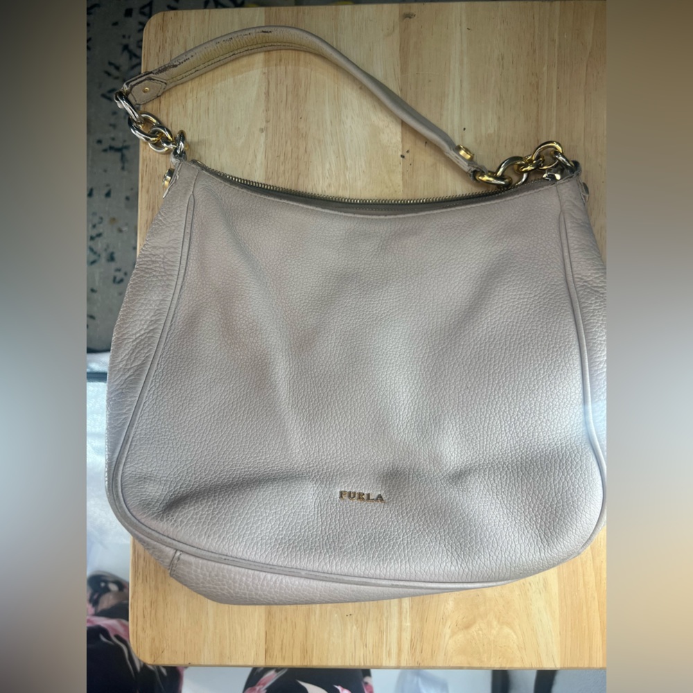 Furla vintage Women's Cream Leather Shoulder Bag